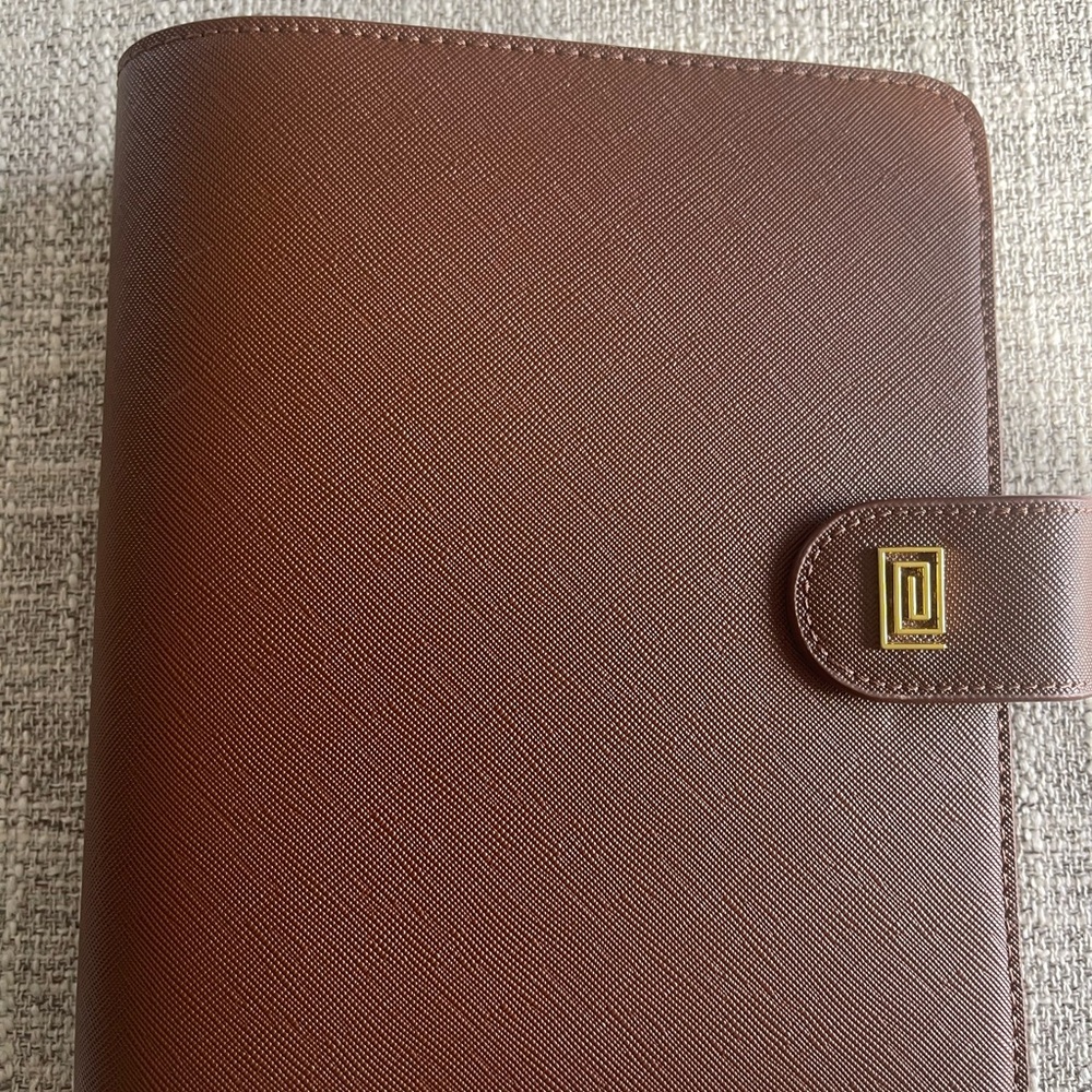 Elegant Brown Leather Men's Bag
